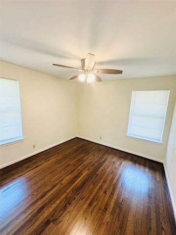 2803 Lockhart Avenue, Dallas, TX 75228