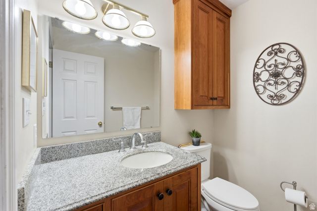 4205 W OAK RD N, Cedar Hills, UT 84062