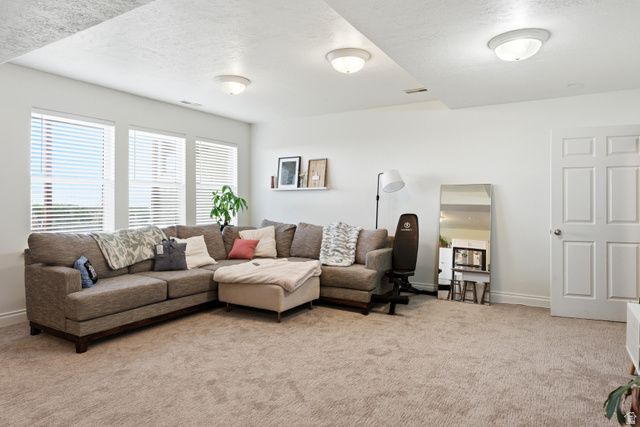 4205 W OAK RD N, Cedar Hills, UT 84062