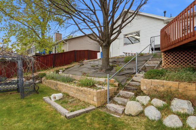 4205 W OAK RD N, Cedar Hills, UT 84062