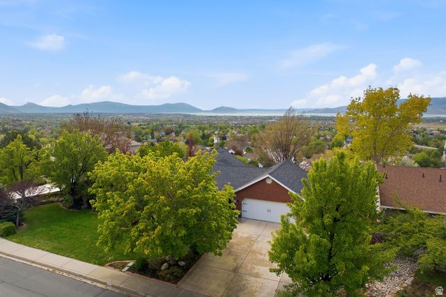 4205 W OAK RD N, Cedar Hills, UT 84062