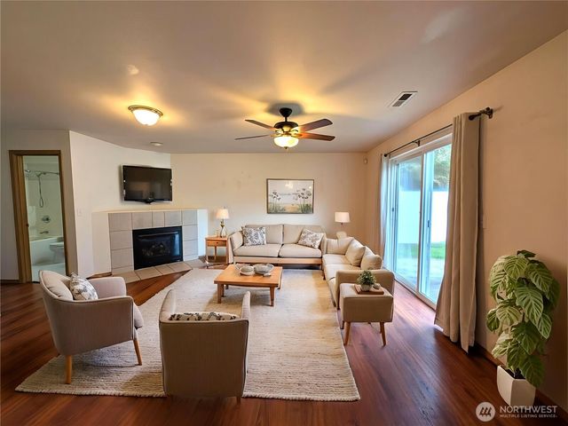 15730 91st Way SE, Yelm, WA 98597