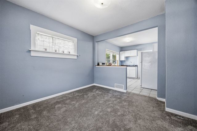 1531 Bever Avenue SE, Cedar Rapids, IA 52403