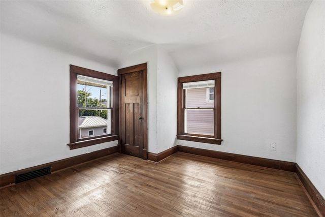 1531 Bever Avenue SE, Cedar Rapids, IA 52403