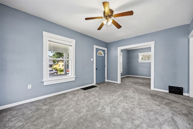 1531 Bever Avenue SE, Cedar Rapids, IA 52403