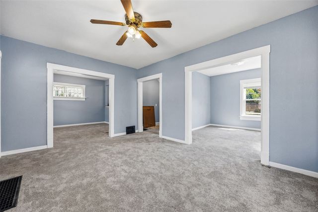 1531 Bever Avenue SE, Cedar Rapids, IA 52403
