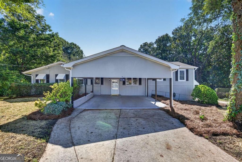 1536 W Oak Drive, Marietta, GA 30062 — exterior
