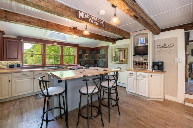 220 Stockbridge Corner Road, Alton, NH 03809