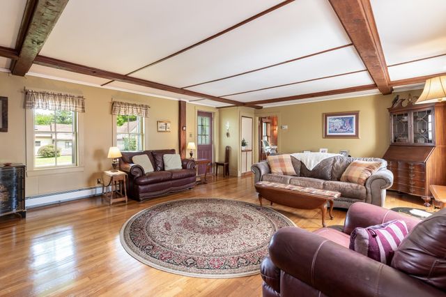220 Stockbridge Corner Road, Alton, NH 03809