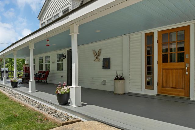 220 Stockbridge Corner Road, Alton, NH 03809