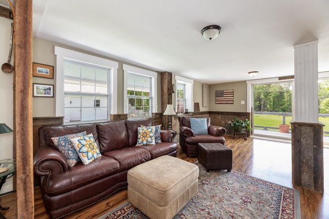 220 Stockbridge Corner Road, Alton, NH 03809