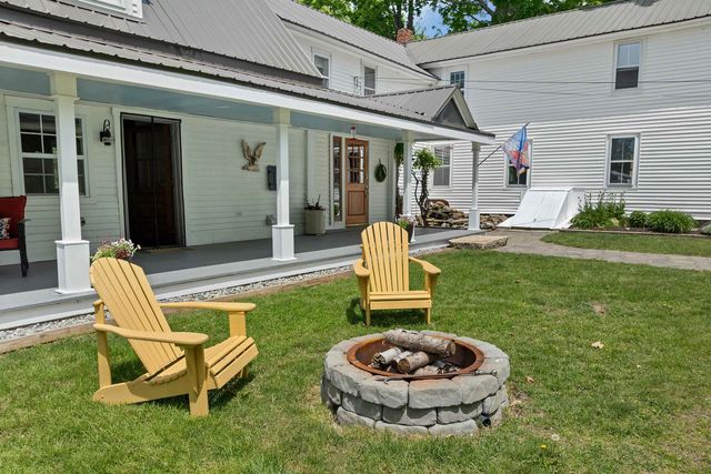 220 Stockbridge Corner Road, Alton, NH 03809