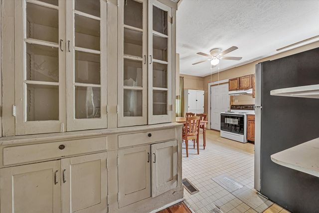 4787 Glade Creek RD, Roanoke, VA 24012