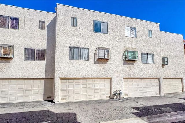 27666 Nugget Drive 3, Canyon Country, CA 91387