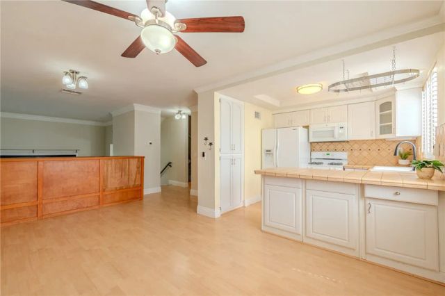 27666 Nugget Drive 3, Canyon Country, CA 91387