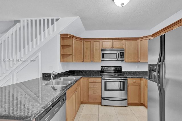 602 S Federal Hwy 12, Lake Worth, FL 33460