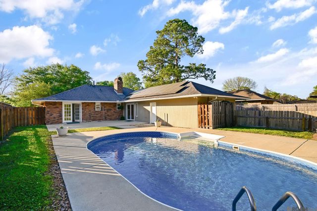 1324 Rue Desiree, Baton Rouge, LA 70810