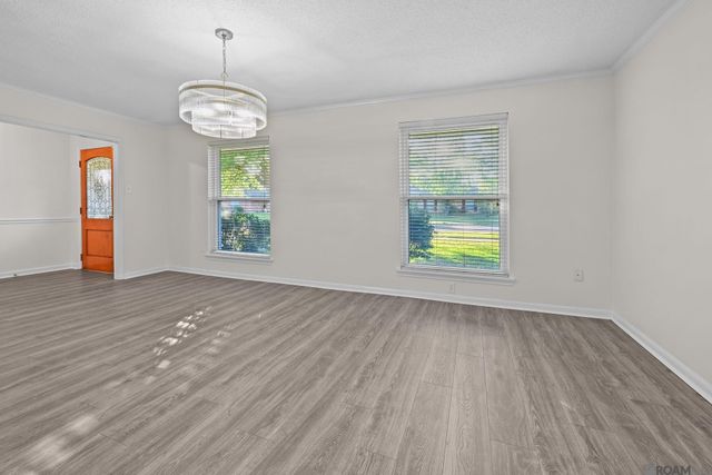 1324 Rue Desiree, Baton Rouge, LA 70810