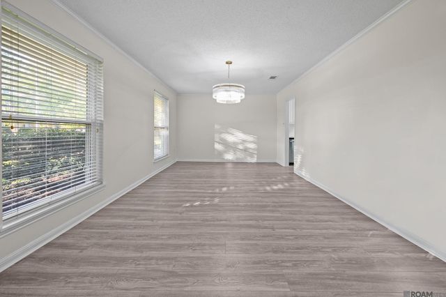 1324 Rue Desiree, Baton Rouge, LA 70810