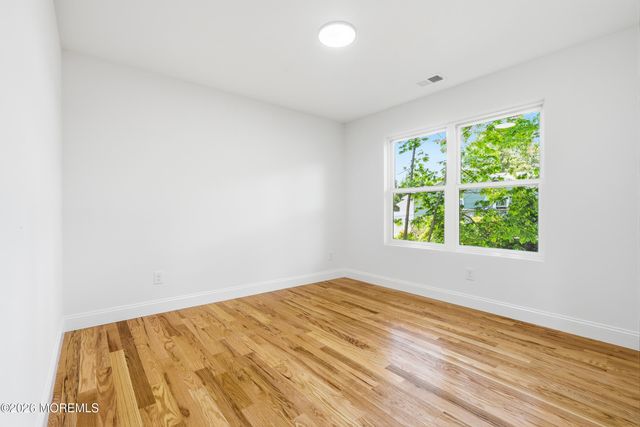 553 Ocean Gate Drive, Ocean Gate, NJ 08740