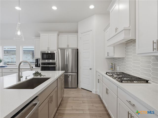 1833 Luna Street, New Braunfels, TX 78132