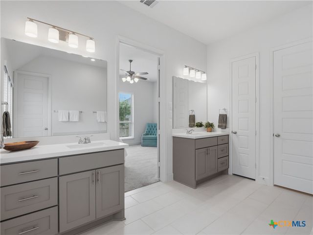 1833 Luna Street, New Braunfels, TX 78132