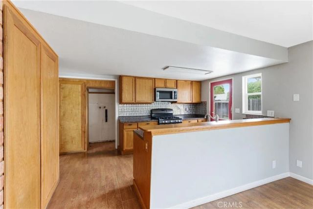 254 Bucknell Road, Costa Mesa, CA 92626