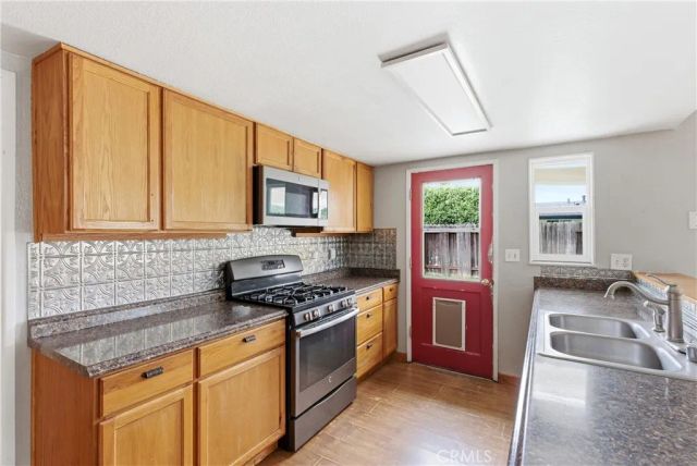 254 Bucknell Road, Costa Mesa, CA 92626