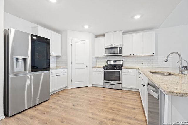 22107 Green Jacket, San Antonio, TX 78261