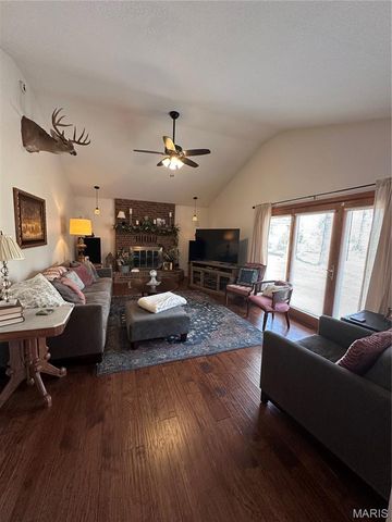 484 County Road 304, Poplar Bluff, MO 63901