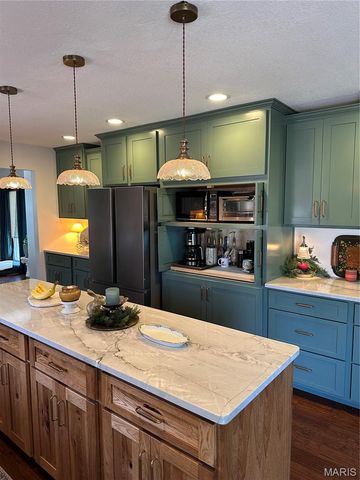 484 County Road 304, Poplar Bluff, MO 63901