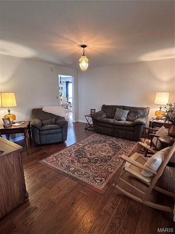 484 County Road 304, Poplar Bluff, MO 63901