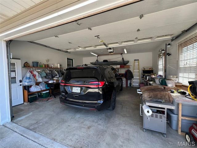 484 County Road 304, Poplar Bluff, MO 63901