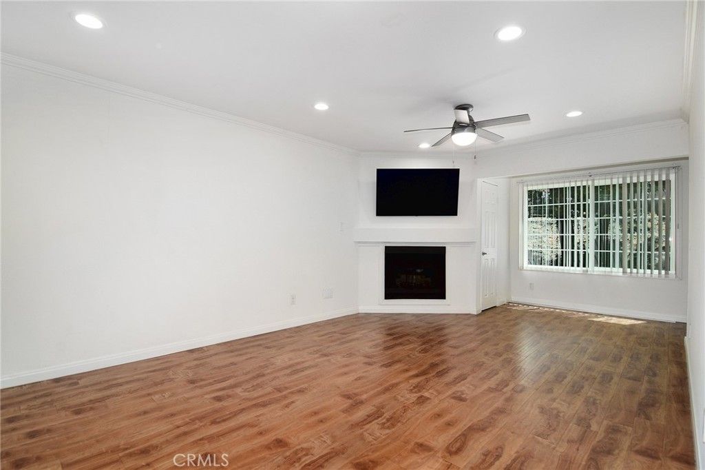 5525 Canoga Avenue 124, Woodland Hills, CA 91367 — photo 5