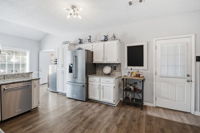 6605 STEPHAN RIDGE CV, Bartlett, TN 38135