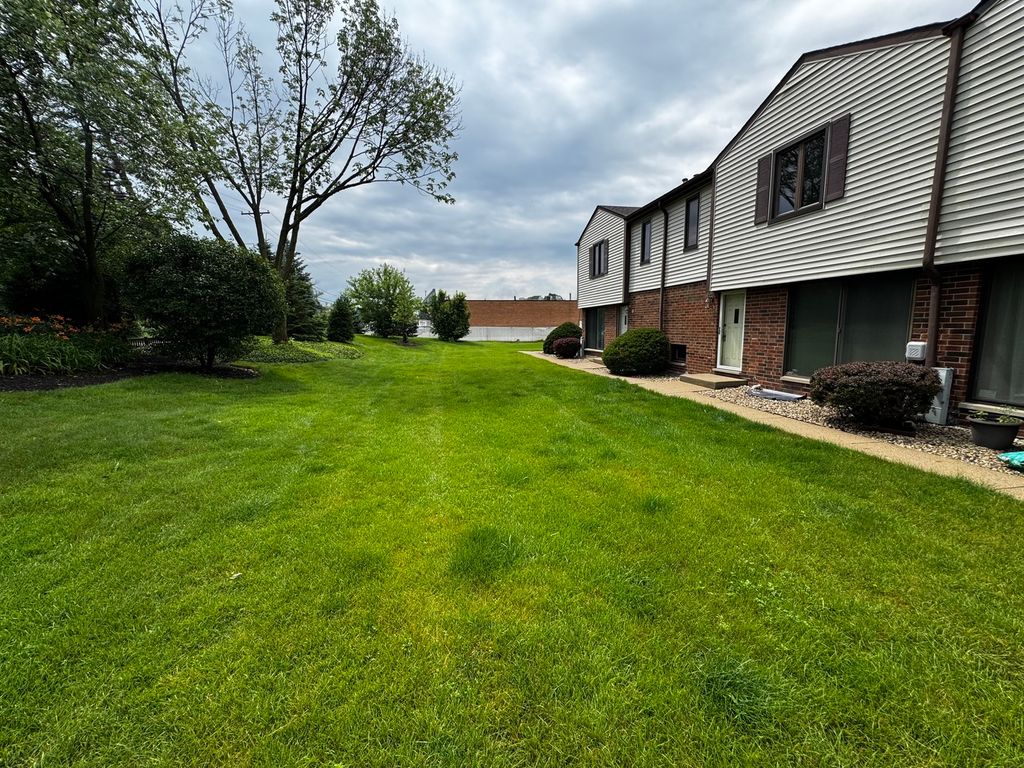 786 GREENWOOD Road, Northbrook, IL 60062