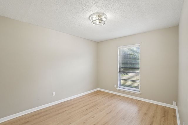 618 Taylor Court, Duncanville, TX 75137