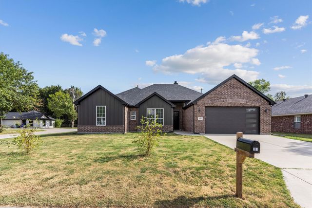 101 Darrell Drive, Heath, TX 75032