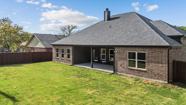 101 Darrell Drive, Heath, TX 75032
