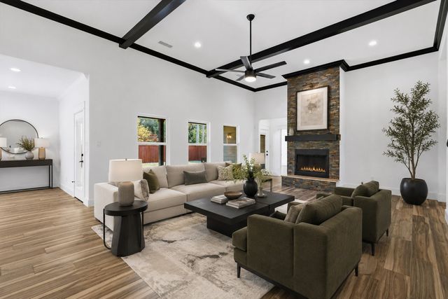 101 Darrell Drive, Heath, TX 75032