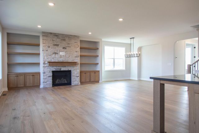 5910 Freeland Alcove N, Hugo, MN 55038