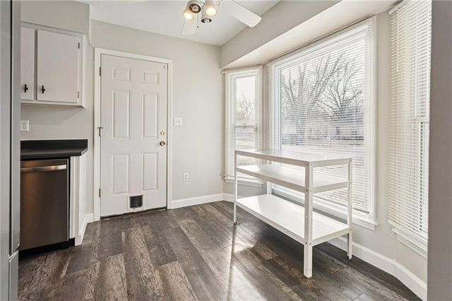 101 SE BRENTWOOD Drive, Lee's Summit, MO 64063