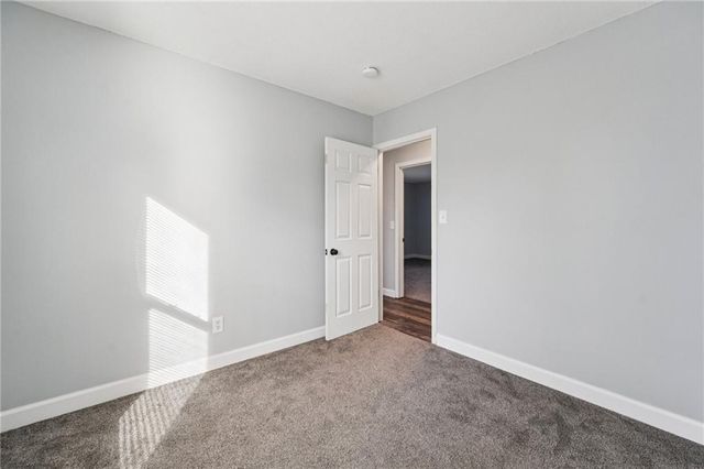 101 SE BRENTWOOD Drive, Lee's Summit, MO 64063