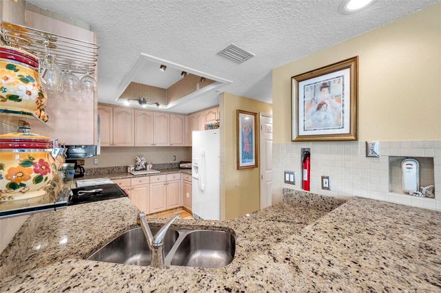 399 150TH 101, Madeira Beach, FL 33708