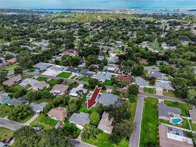 703 24TH STREET SW, Largo, FL 33770