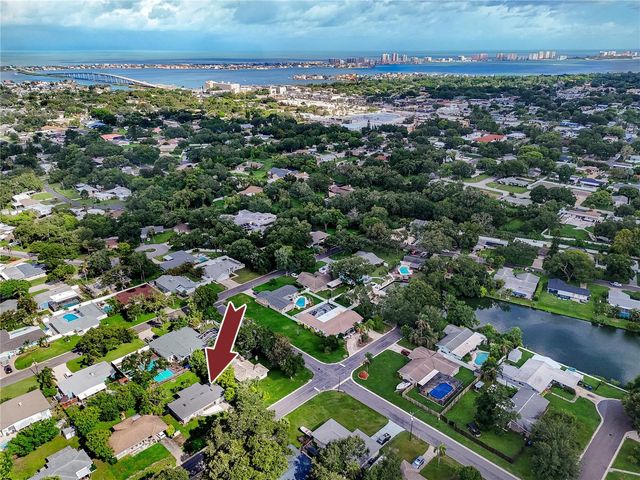 703 24TH STREET SW, Largo, FL 33770
