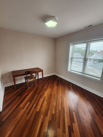 3335 W BELLE PLAINE Avenue 3A, Chicago, IL 60618