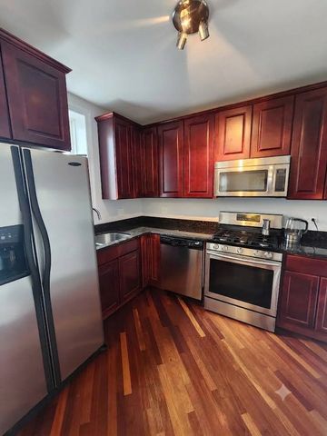 3335 W BELLE PLAINE Avenue 3A, Chicago, IL 60618