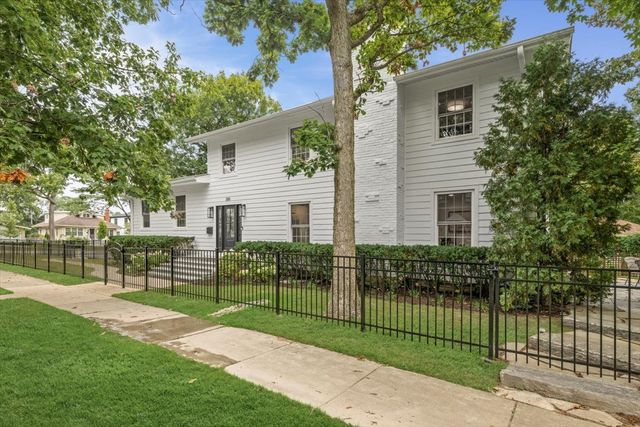 265 Randolph Street, Glencoe, IL 60022