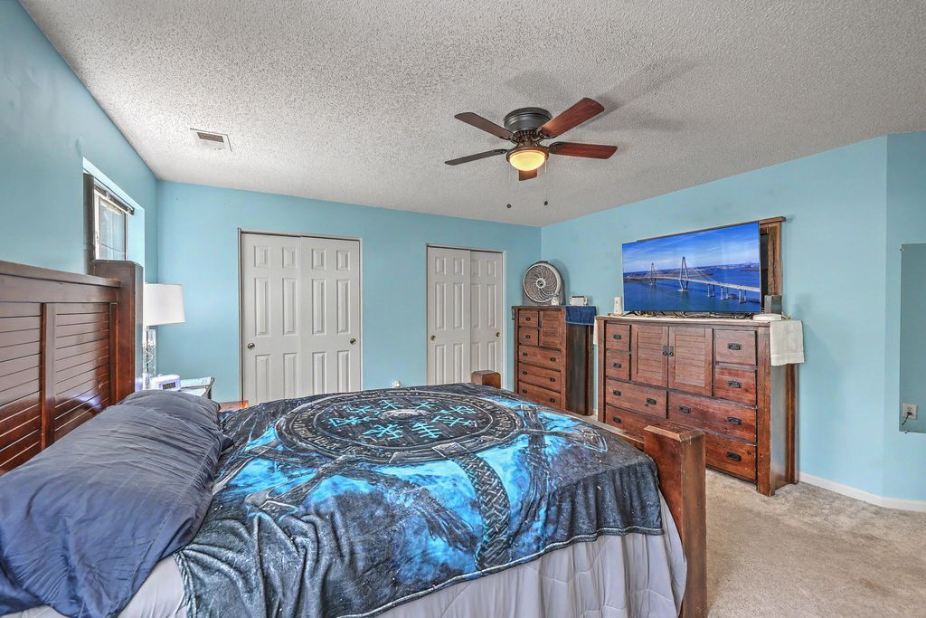 Image 17 of property listing at 181 Apache Drive, Summerville, SC 29483
